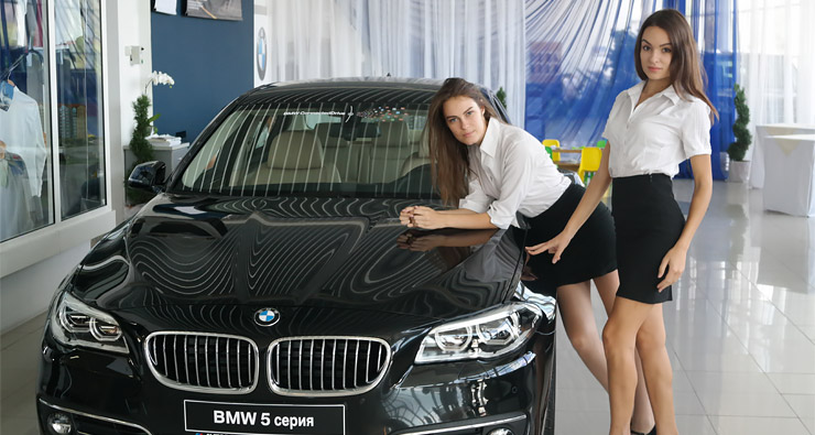 Шоу-рум дилерского центра BMW «Автодель». Фото с сайта crbc.pro