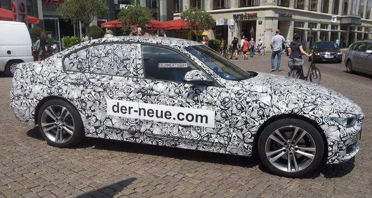 Реклама Jaguar XE на закамуфлированном BMW 3-Series. Фото с сайта bimmertoday.de